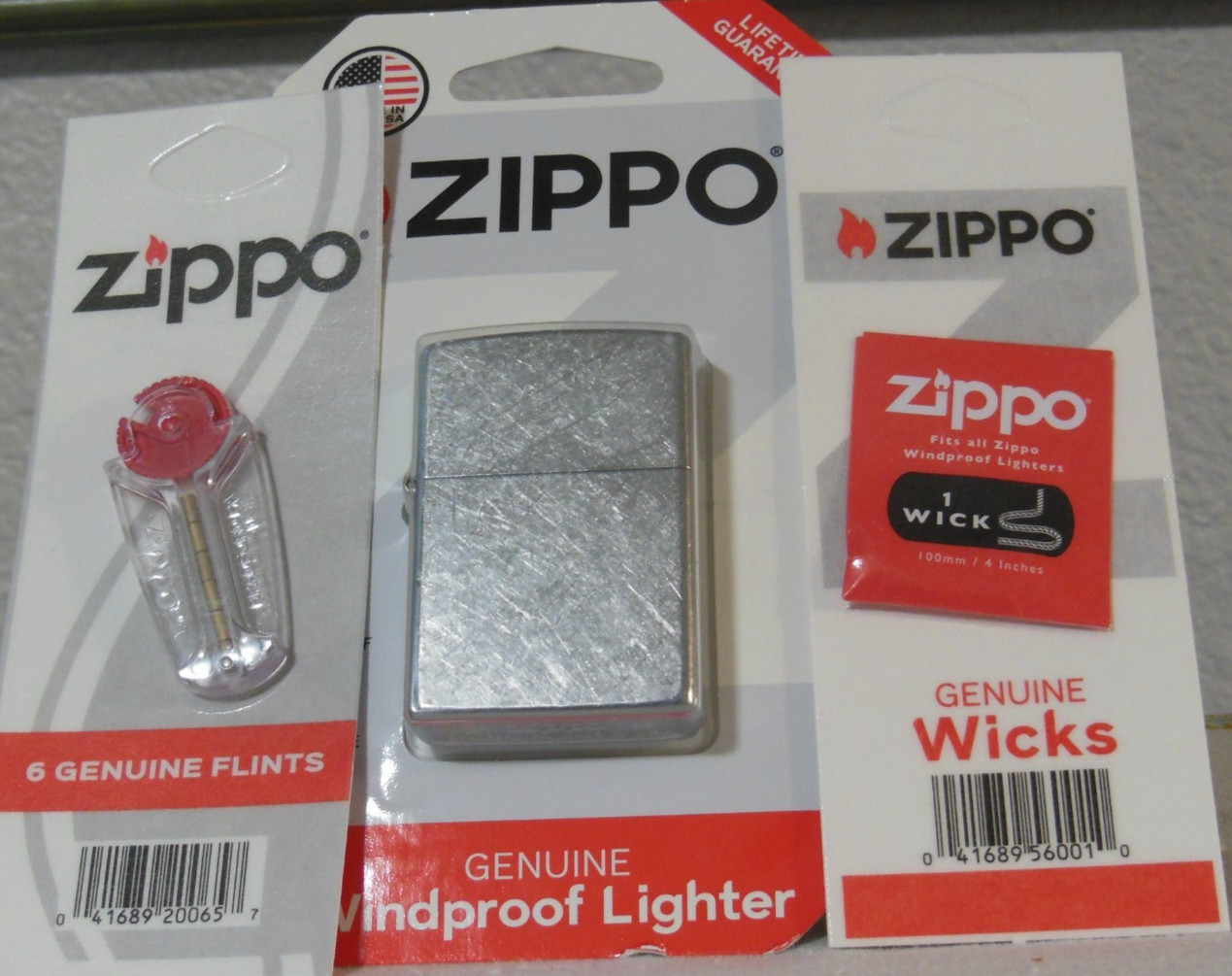 Zippo lighter with 6 flints and genuine Wicks no liquid