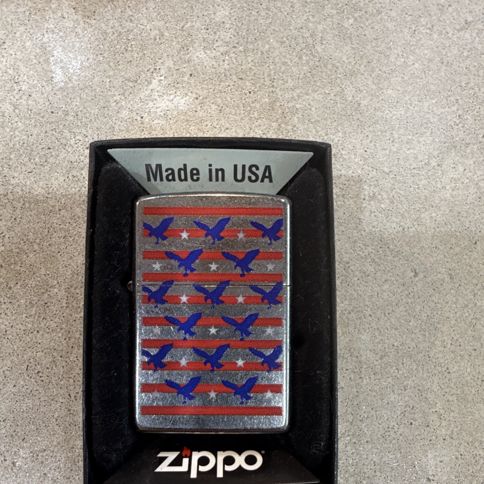 Zippo Made in USA 207 Eagle Design Flags & Patriotic Lighter w/ Box