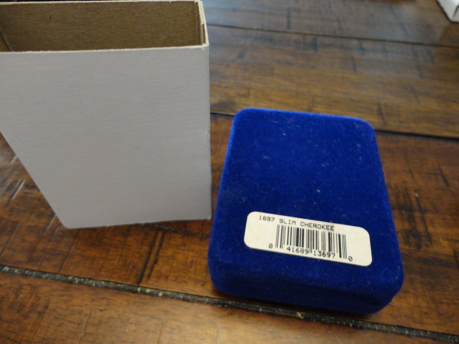 PAINTED DESERT SERIES SLIM CHEROKEE #1697 ZIPPO LIGHTER MINT IN BOX 1998